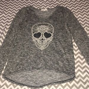 Black/grey long sleeve with skull